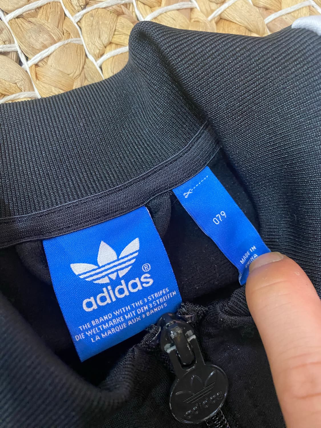 [여자90] Adidas 오리지널 검흰 슈퍼스타 트랙탑 상품이미지5