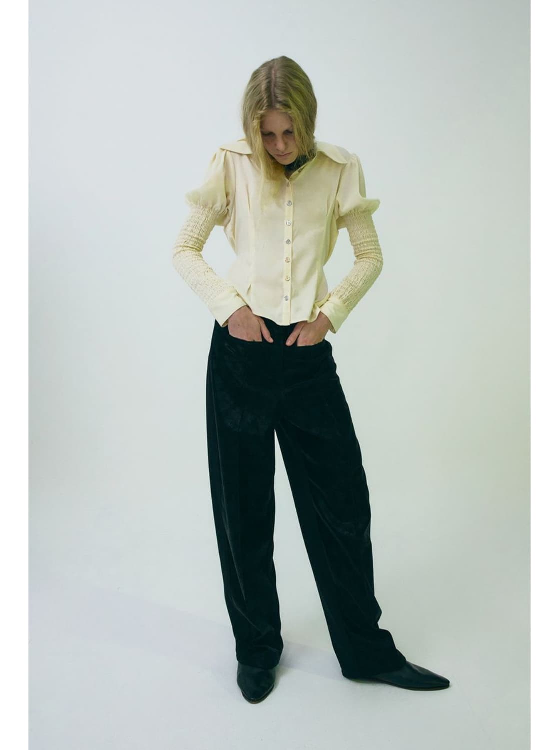 (택제거새상품) 김미더영 G_smocked puff silk shirt 상품이미지3