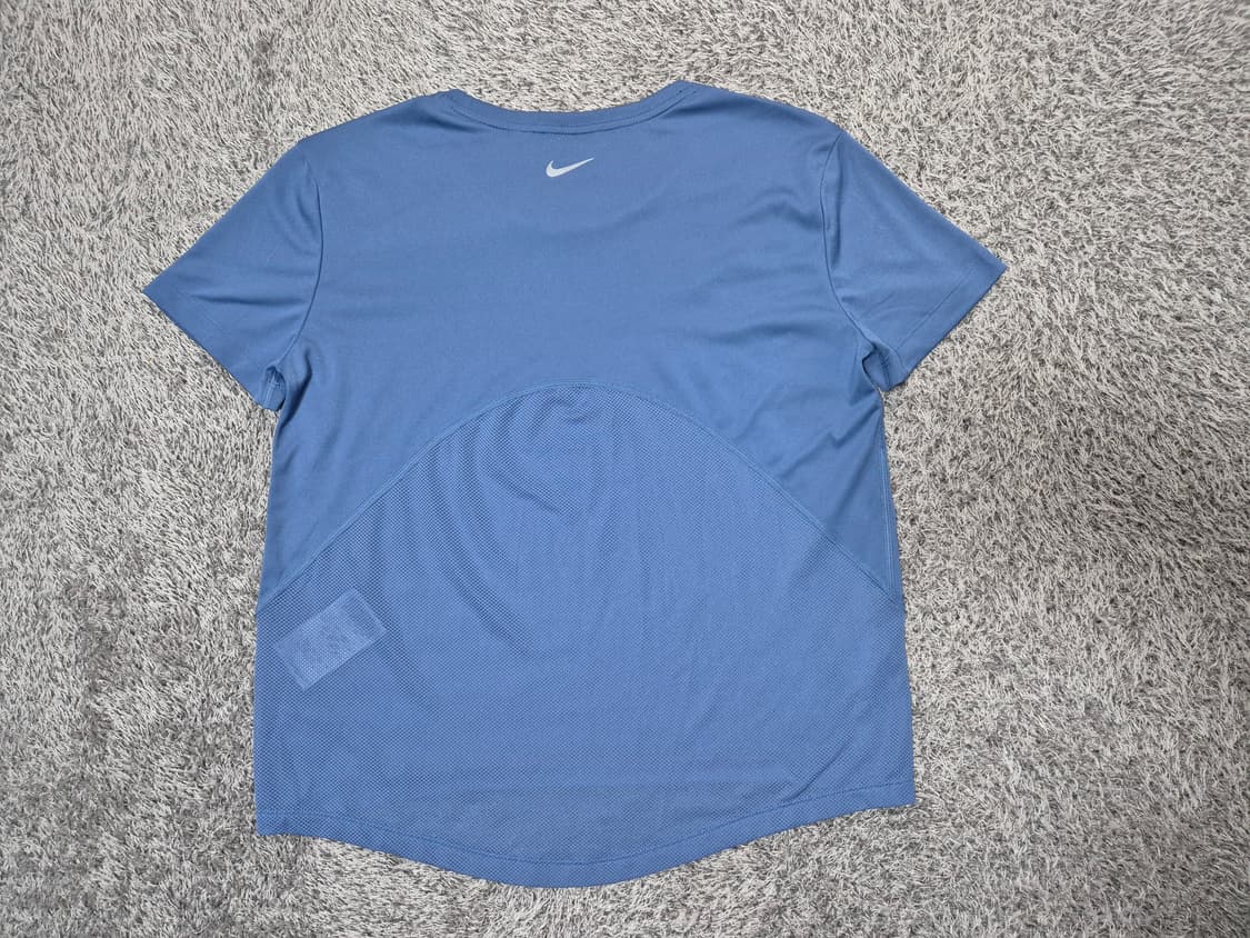 나이키 드라이핏 여성 크롭 기능성 반팔티 S(80) 상품이미지4