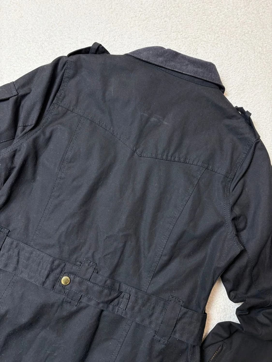 바버 18FW 인터내셔널 왁스드 벨티 자켓 PN6584 상품이미지6