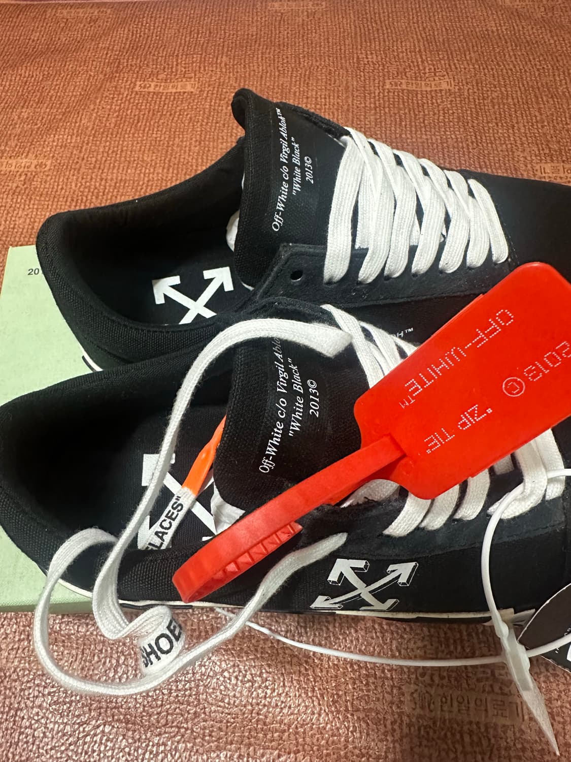 [41] 오프화이트 vulc 블랙 스니커즈 새상품 박스포함 상품이미지2