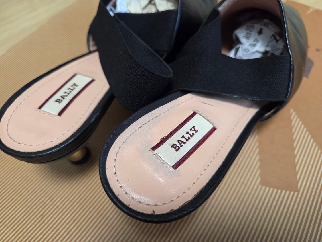 발리(Bally) 송아지 가죽 슬링백 펌프스 힐 샌들 상품이미지6