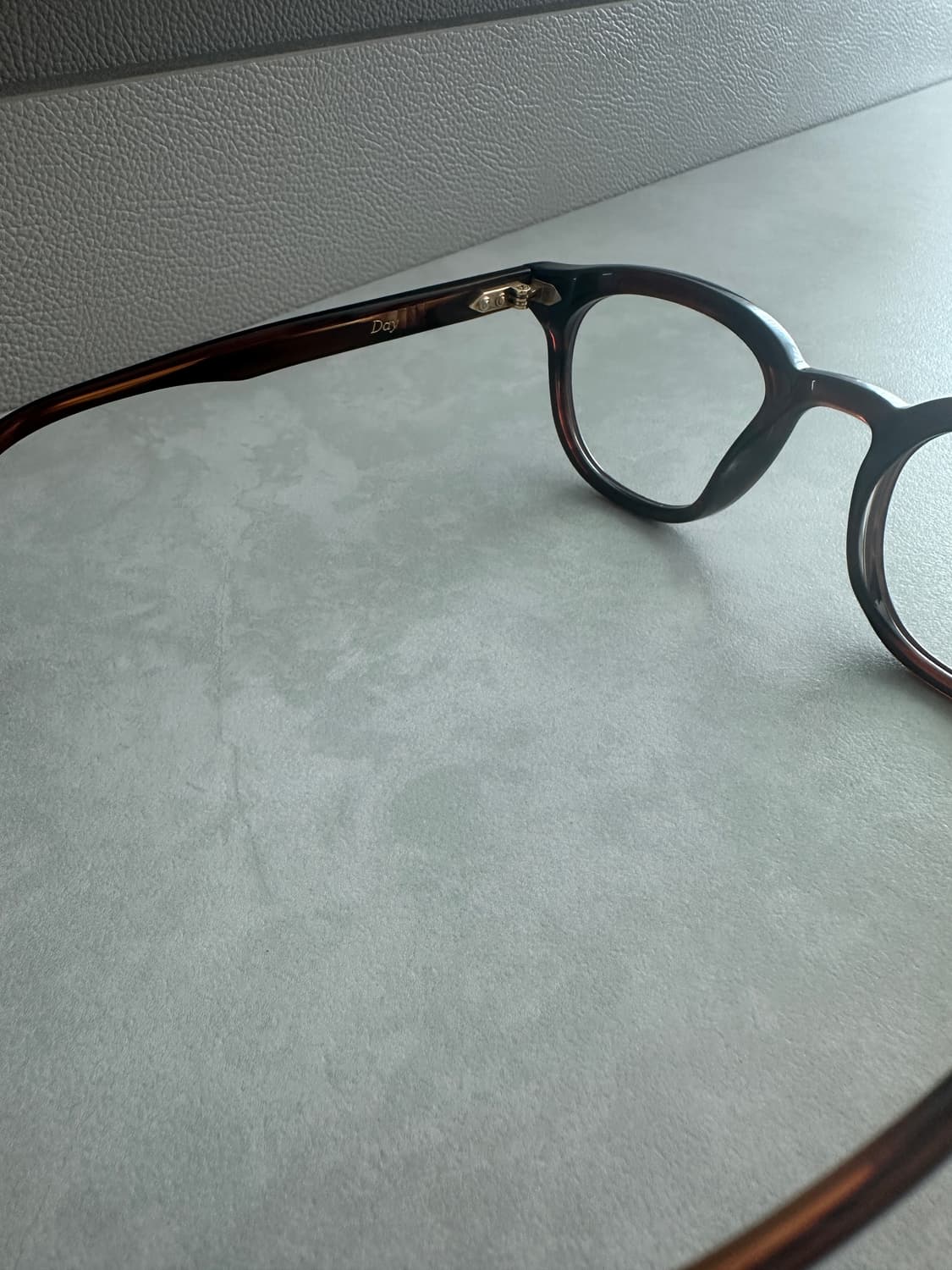 젠틀몬스터 day (B4) 안경 상품이미지8