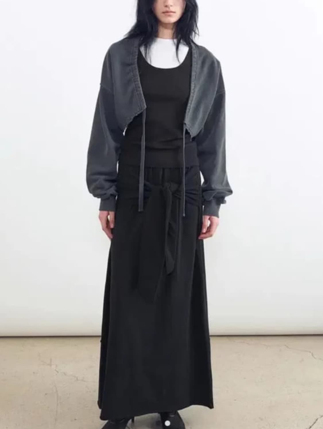 인사일런스 노티드 맥시 져지 스커트 블랙 상품이미지1