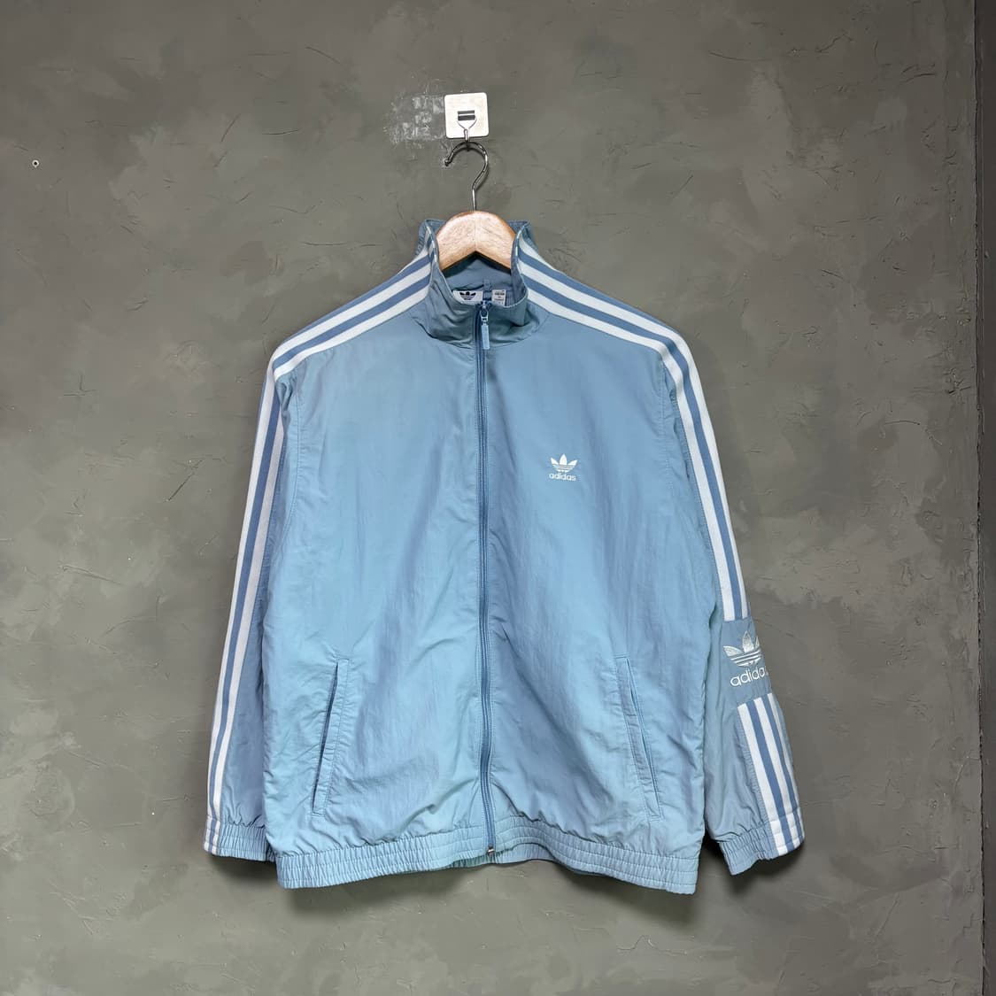 아디다스 파이어버드 락업 트랙탑 바람막이 하늘 상품이미지1