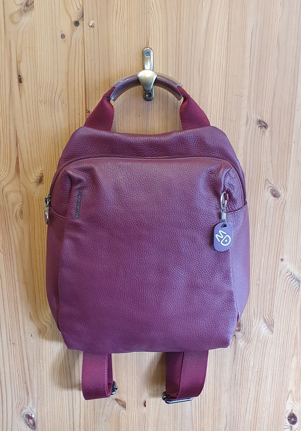 만다리나덕 레더 백팩 상품이미지1