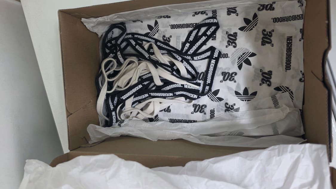 아디다스 x 네이버후드 슈퍼스타  블랙 클라우드 화이트 270판매 상품이미지7