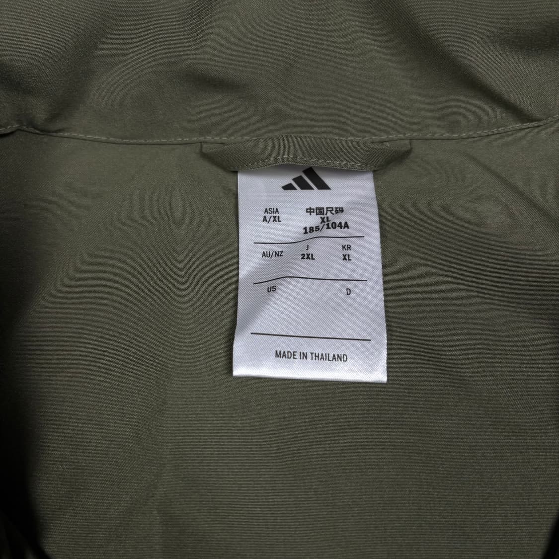 아디다스 카키컬러 바람막이 상품이미지3