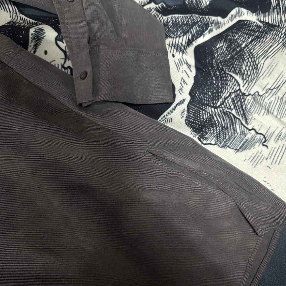 cos 코스 오버핏 흑청셔츠 S사이즈 상품이미지3