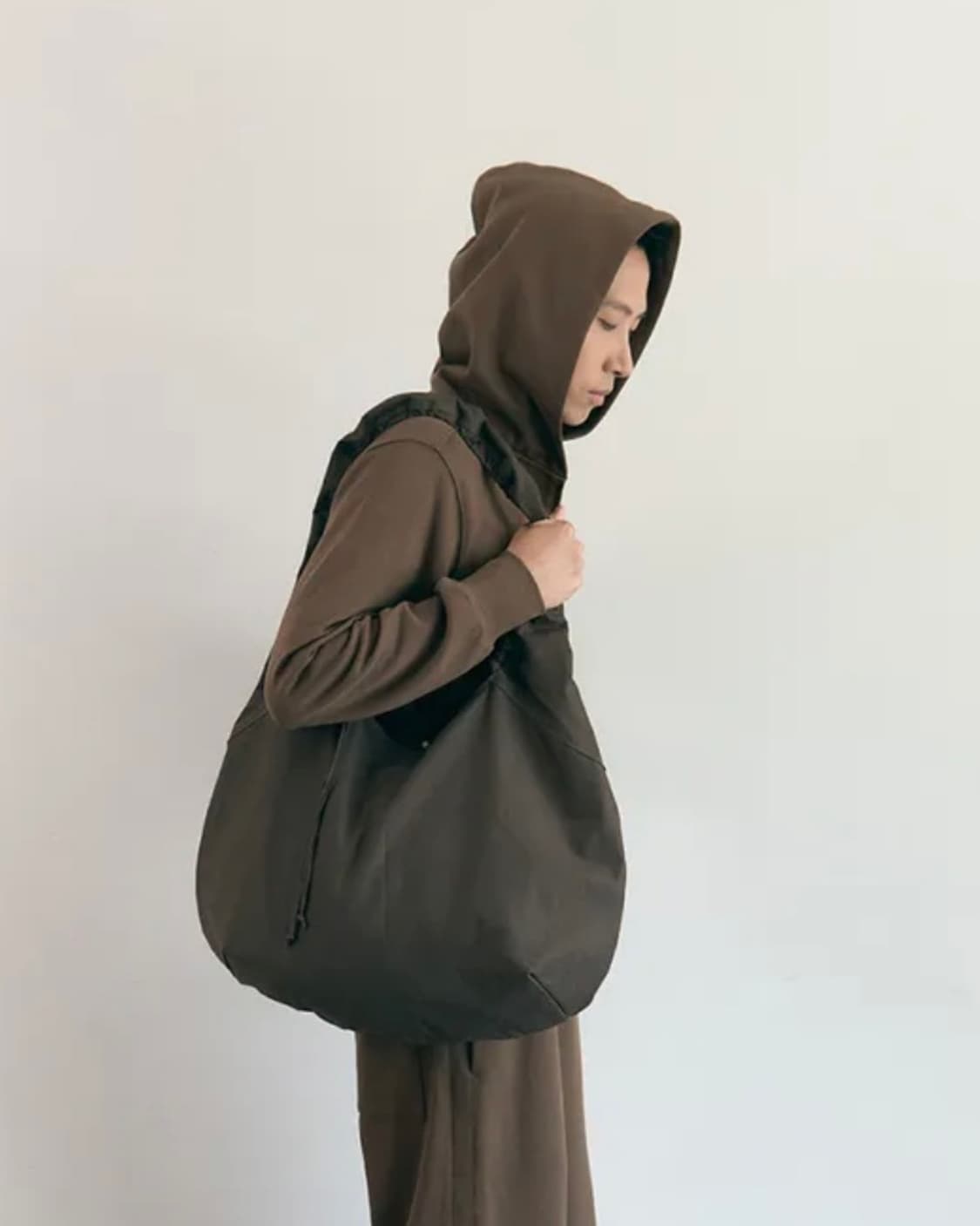 러드 코튼 크로스백 브라운 상품이미지5