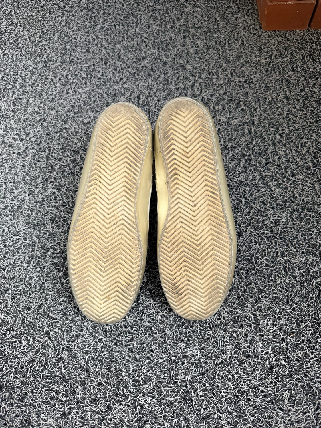 골든구스 프란시(Golden Goose Francy) 화이트 스웨이드 스 상품이미지6