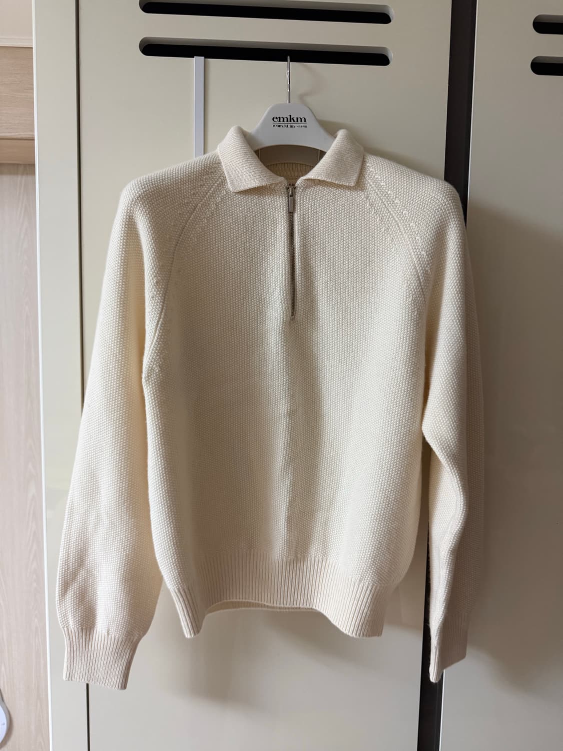 낫띵리튼 집업 니트 상품이미지1