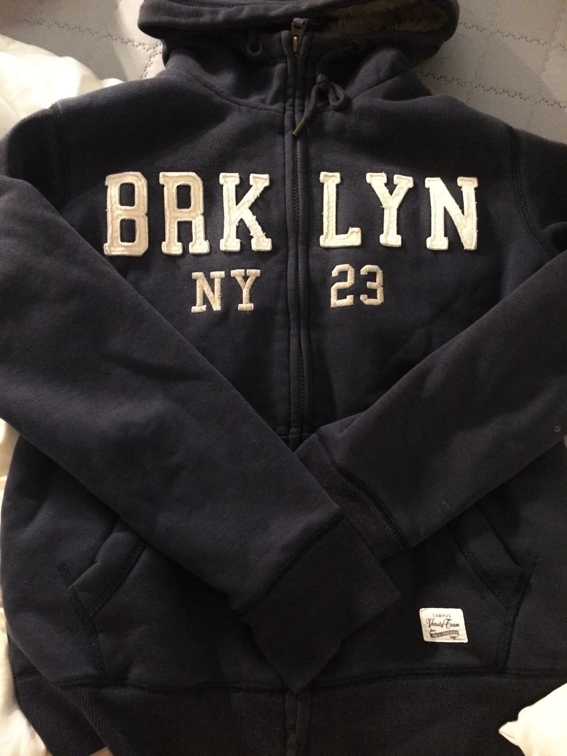 스파오 털 집업 상품이미지2