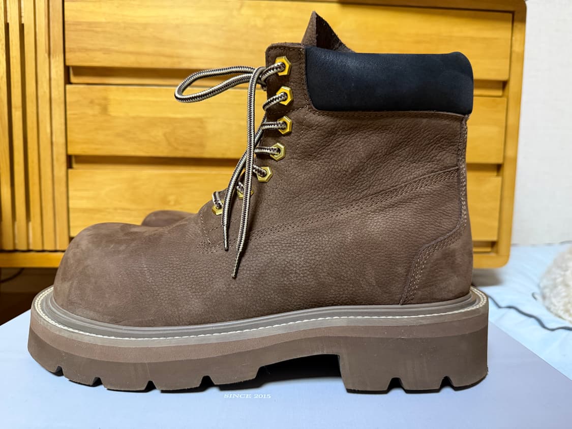 쏘유레슈어 벨루가 270 상품이미지2