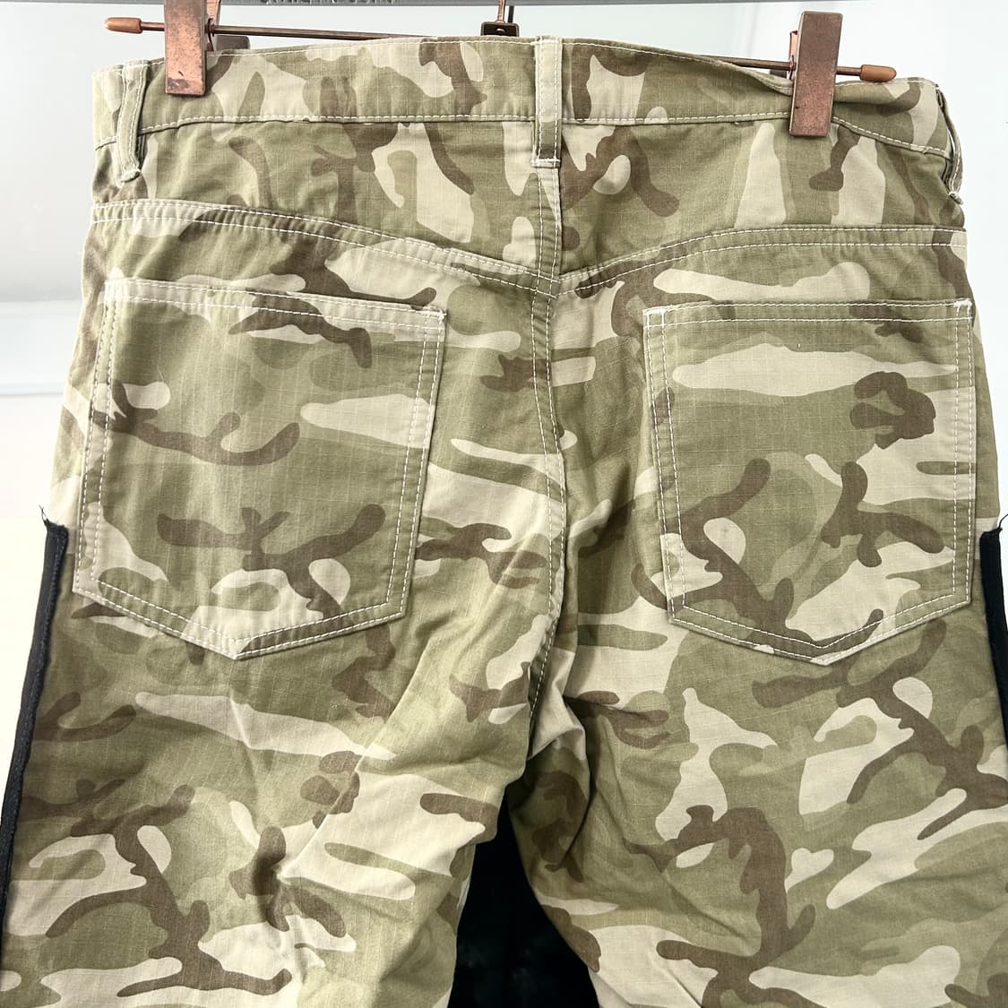 꼼데가르송 옴므 플러스 카모플라쥬 레더 패치 팬츠 상품이미지7