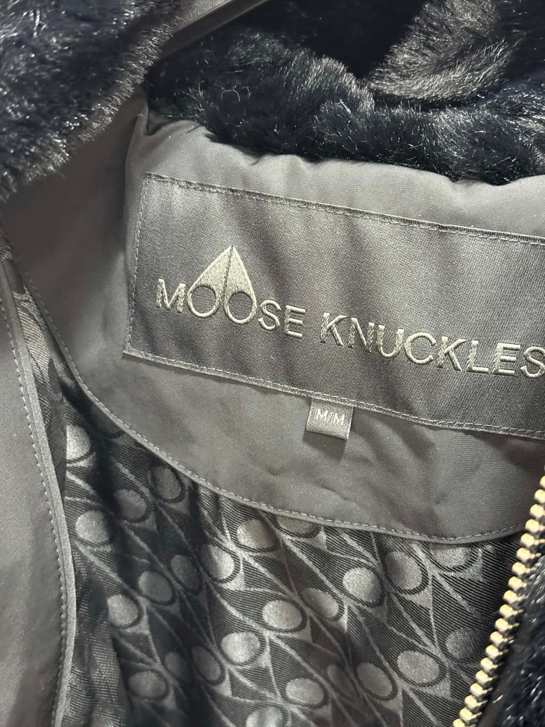 백화점판 새상품급 무스너클 후드 퍼 집업 자켓  M  상품이미지5