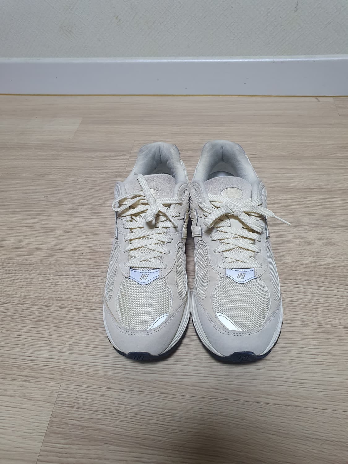 뉴발란스 2002R 베이지 운동화 275 상품이미지3