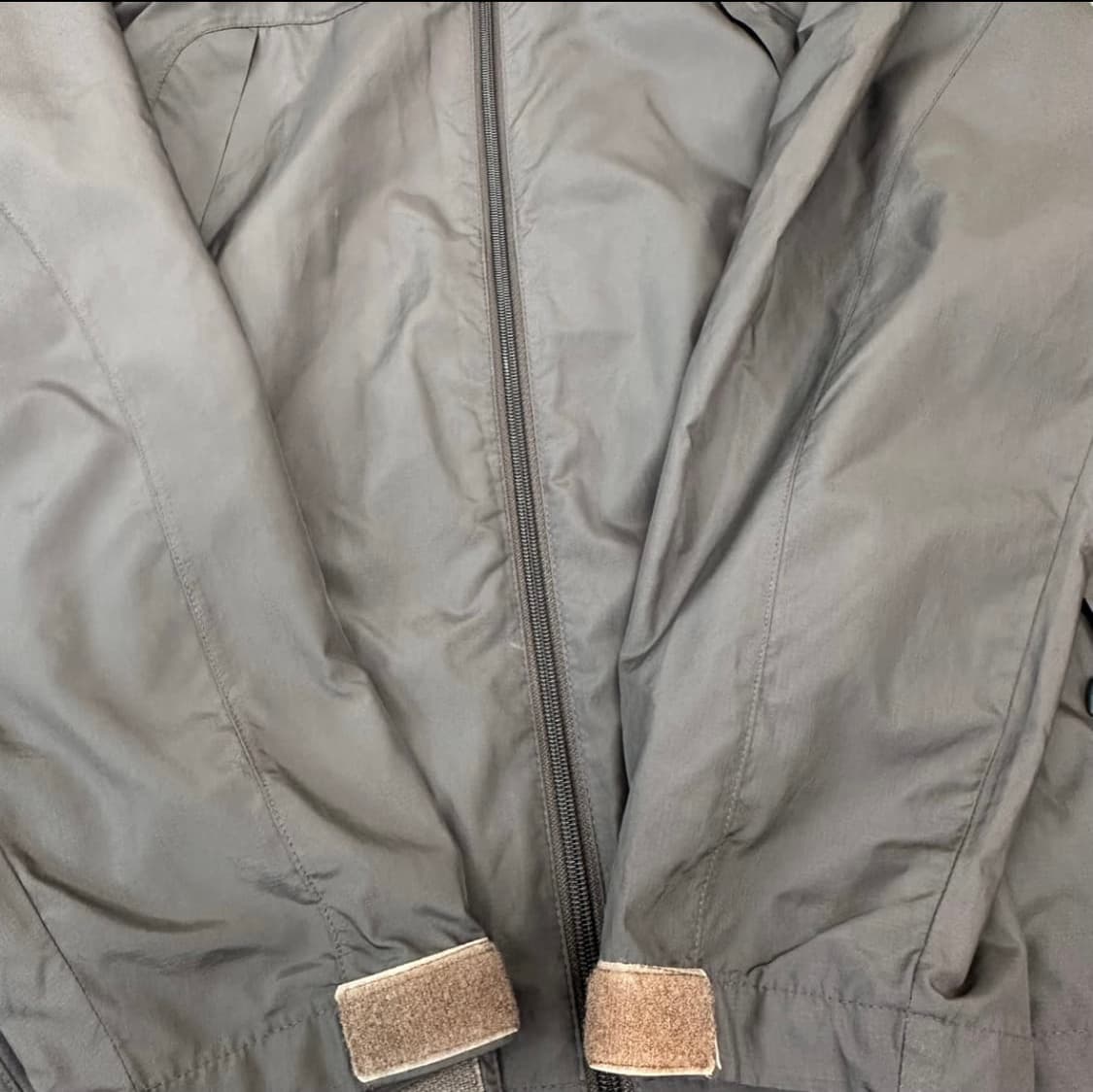 아디다스 브라운 바람막이 자켓 상품이미지2