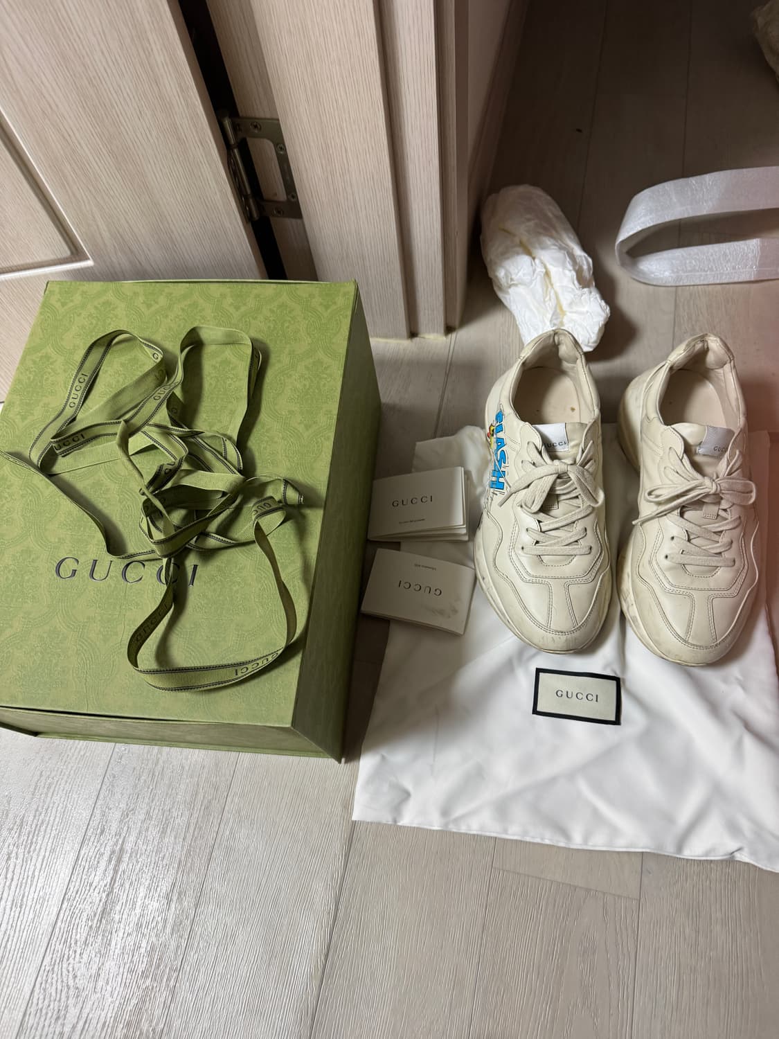 정품 디즈니 라이톤 스니커즈 상품이미지3