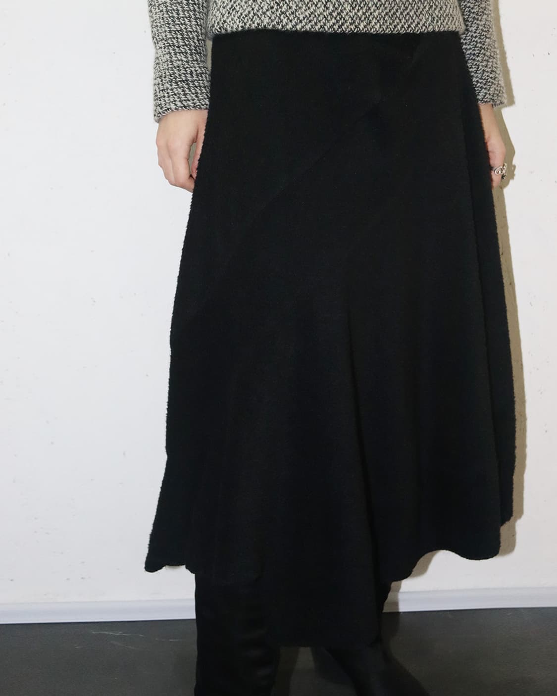 버나드 윌헴 01AW 스트럭티드 플레어 스커트 상품이미지2