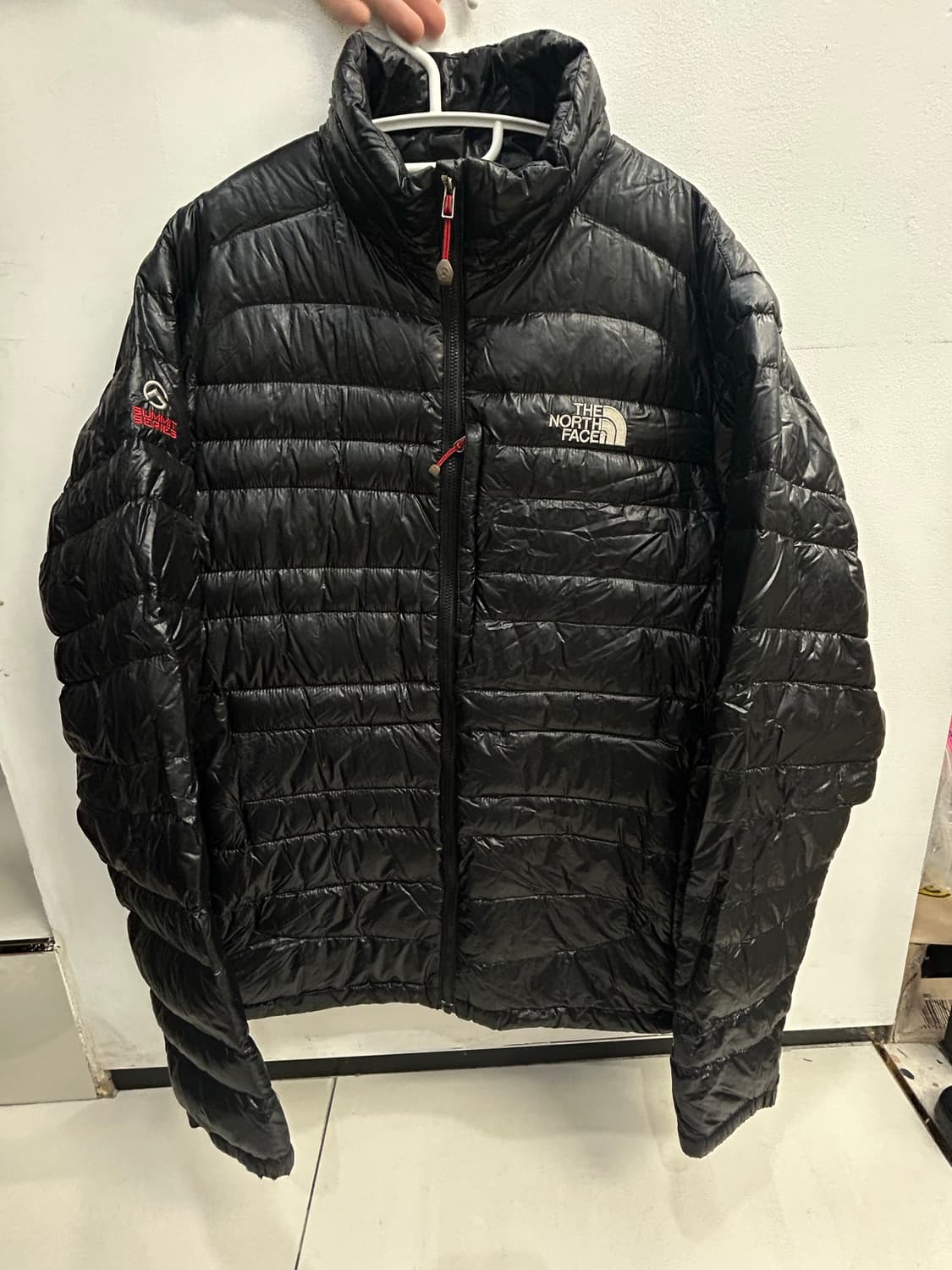 노스페이스 써밋 경량패딩 유광 L 상품이미지1