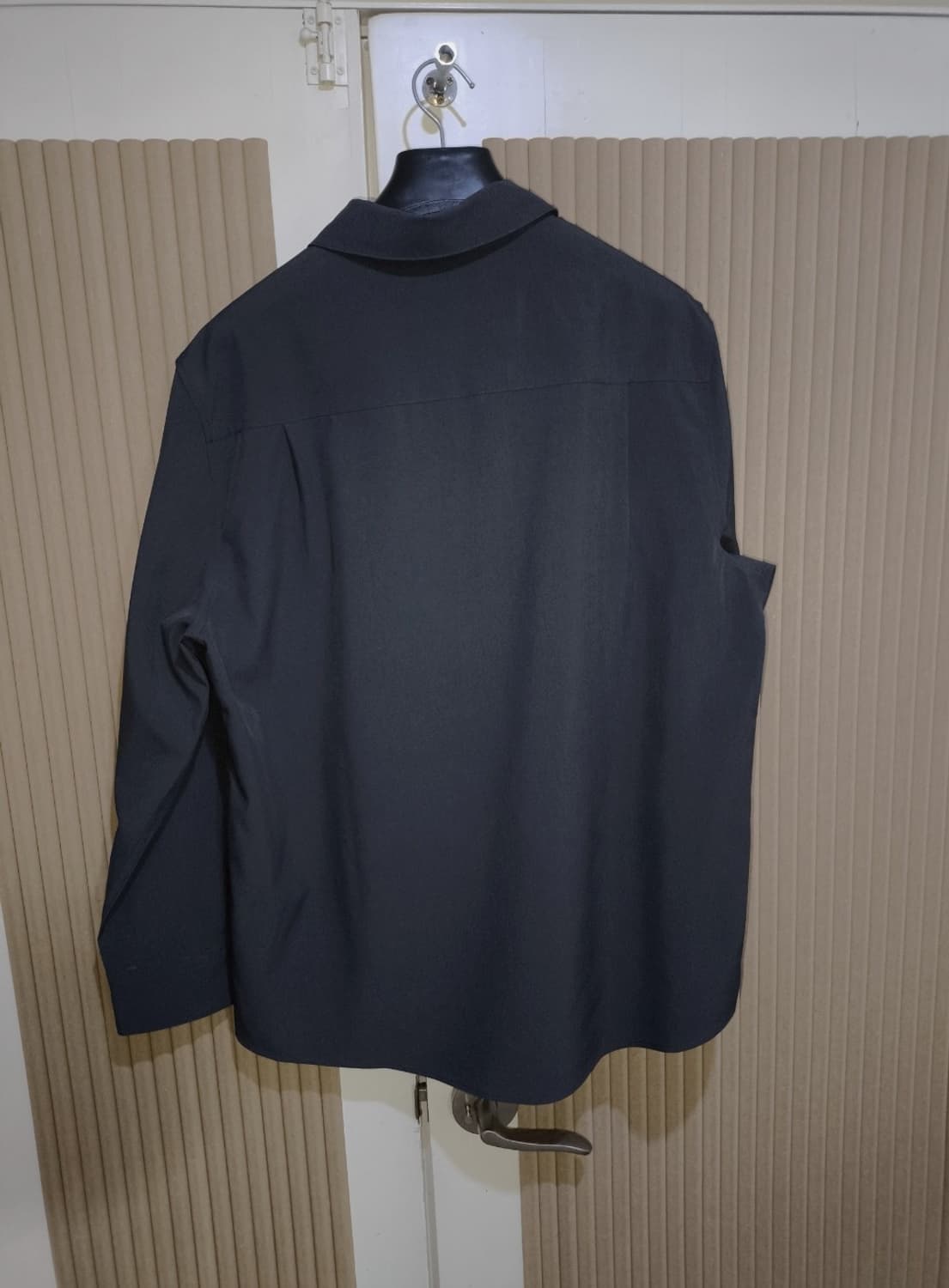 110 코모도 링클프리 기능성 원단 셔츠 진회색 상품이미지2