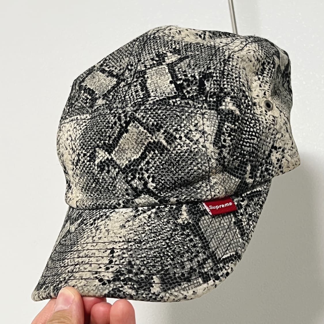 슈프림 2001 뱀피 5패널 캠프캡 그레이 상품이미지2