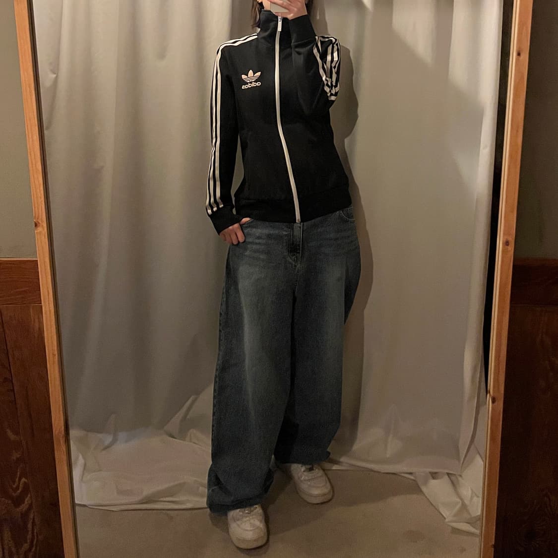 아디다스 유로파 트랙탑 블랙 상품이미지4