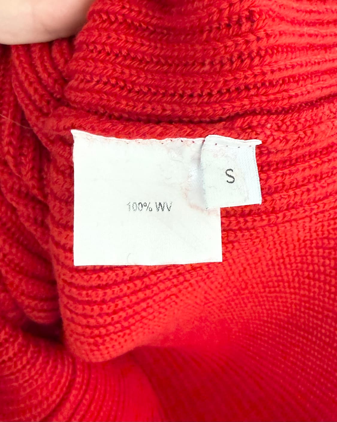 jw 앤더슨 레드 브이넥 울 니트 상품이미지8
