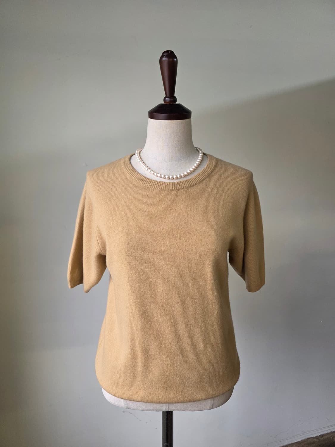 퓨어캐시미어100 라운드 니트 상품이미지1