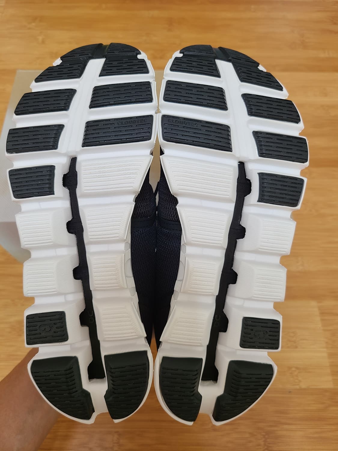 온러닝 클라우드5 w 37.5 상품이미지2