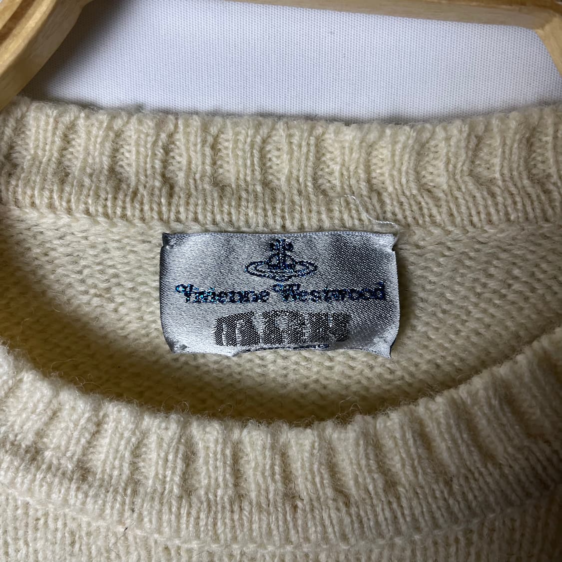 [Vivienne Westwood] 비비안웨스트우드 로고 니트 상품이미지4