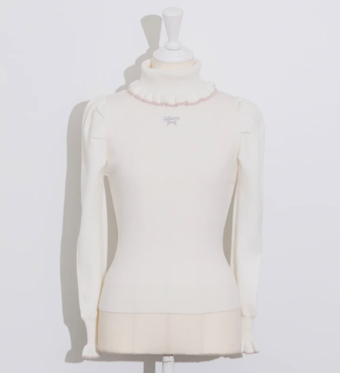 교판 공홈 품절 피움 리본 자수 프릴 컬러 터틀넥 니트 양산형 지뢰계 상품이미지1