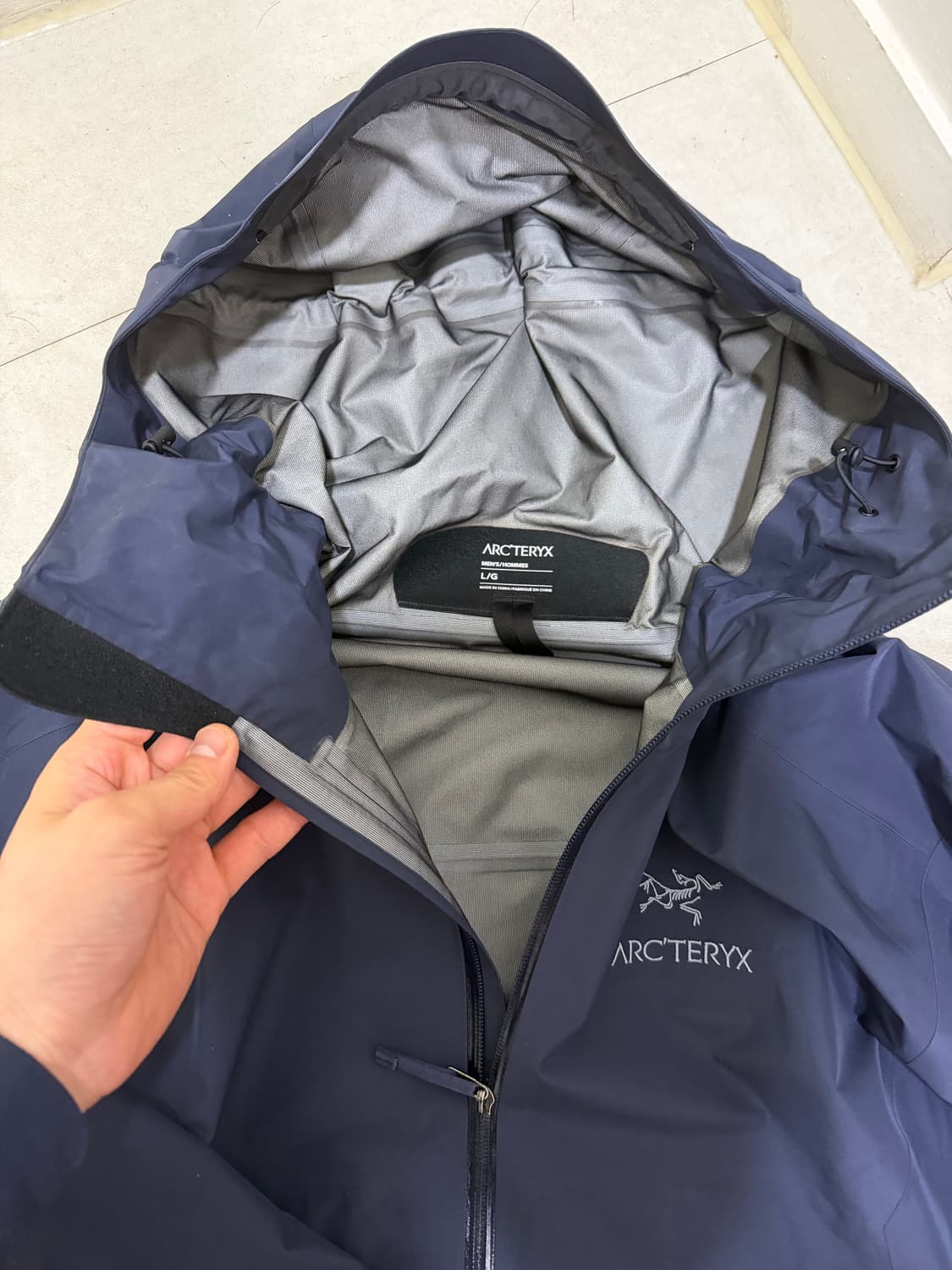 아크테릭스 베타 LT   L 사이즈 블랙 사파이어  가격 저렴한 기본모델 상품이미지4