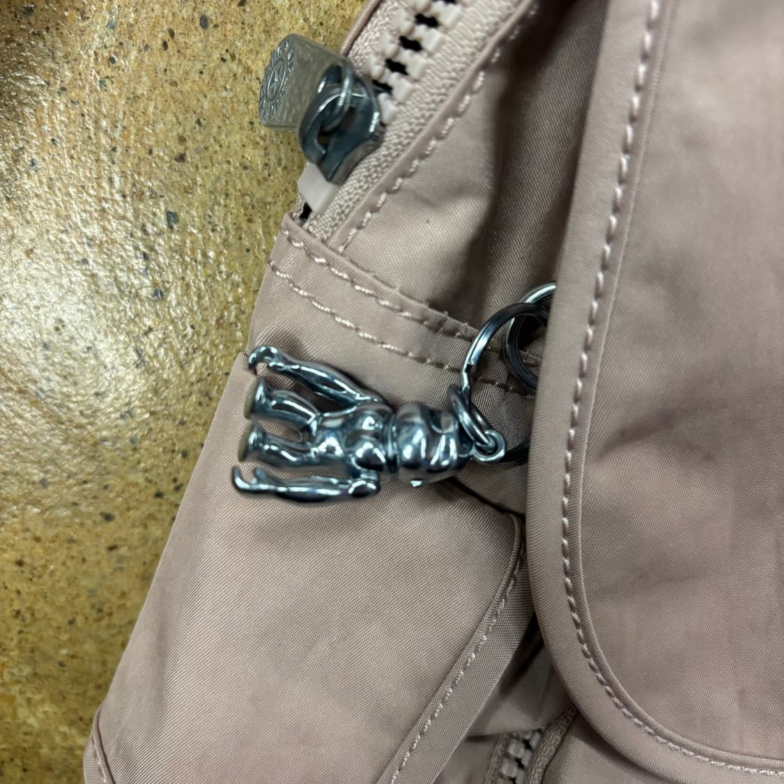 키플링 핑크 베이지 미니 백팩 가방 상품이미지4