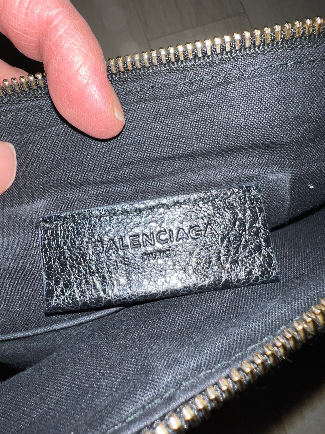 발렌시아가 클러치백 상품이미지3