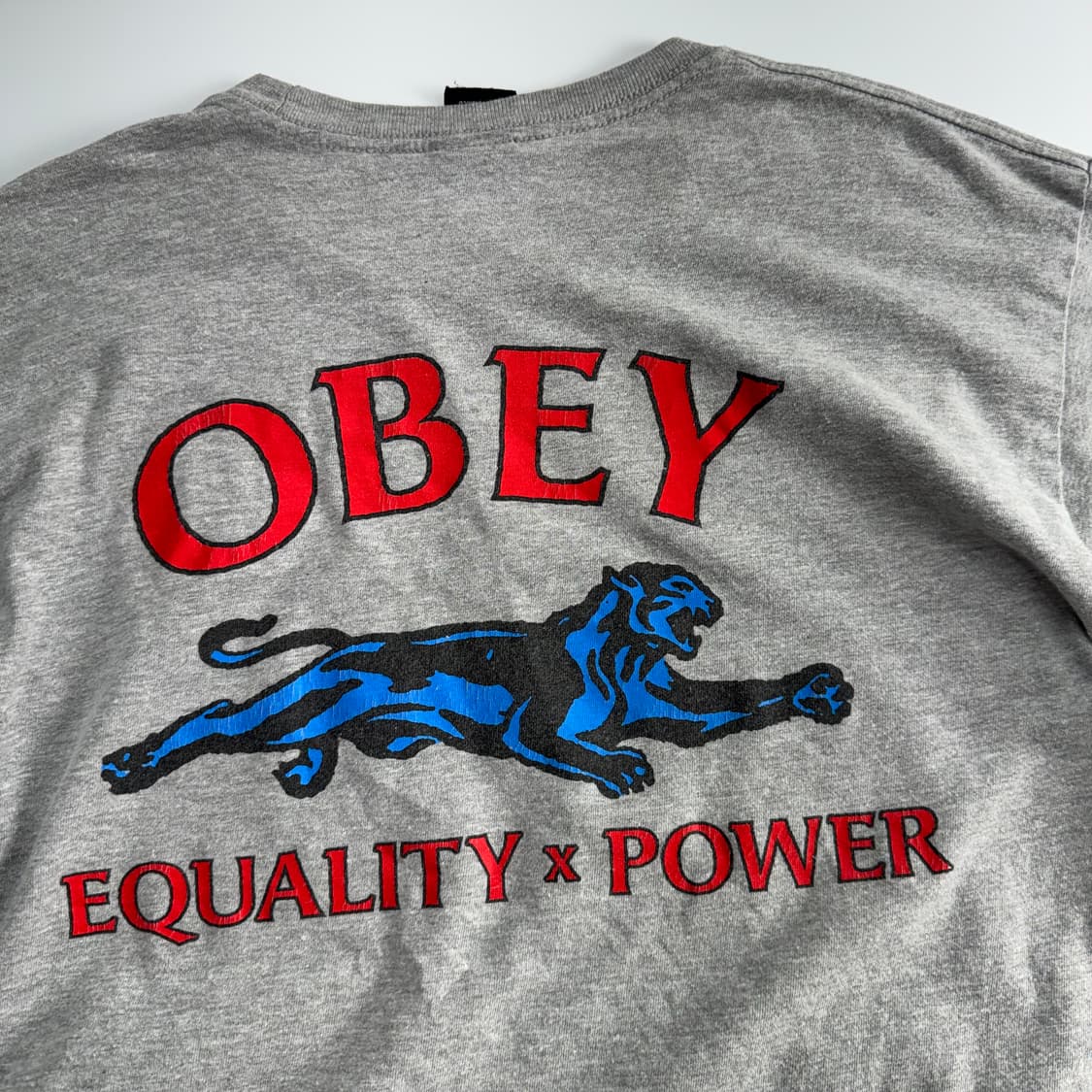 Obey 오베이 백 포인트 로고 그레이 반팔  상품이미지6