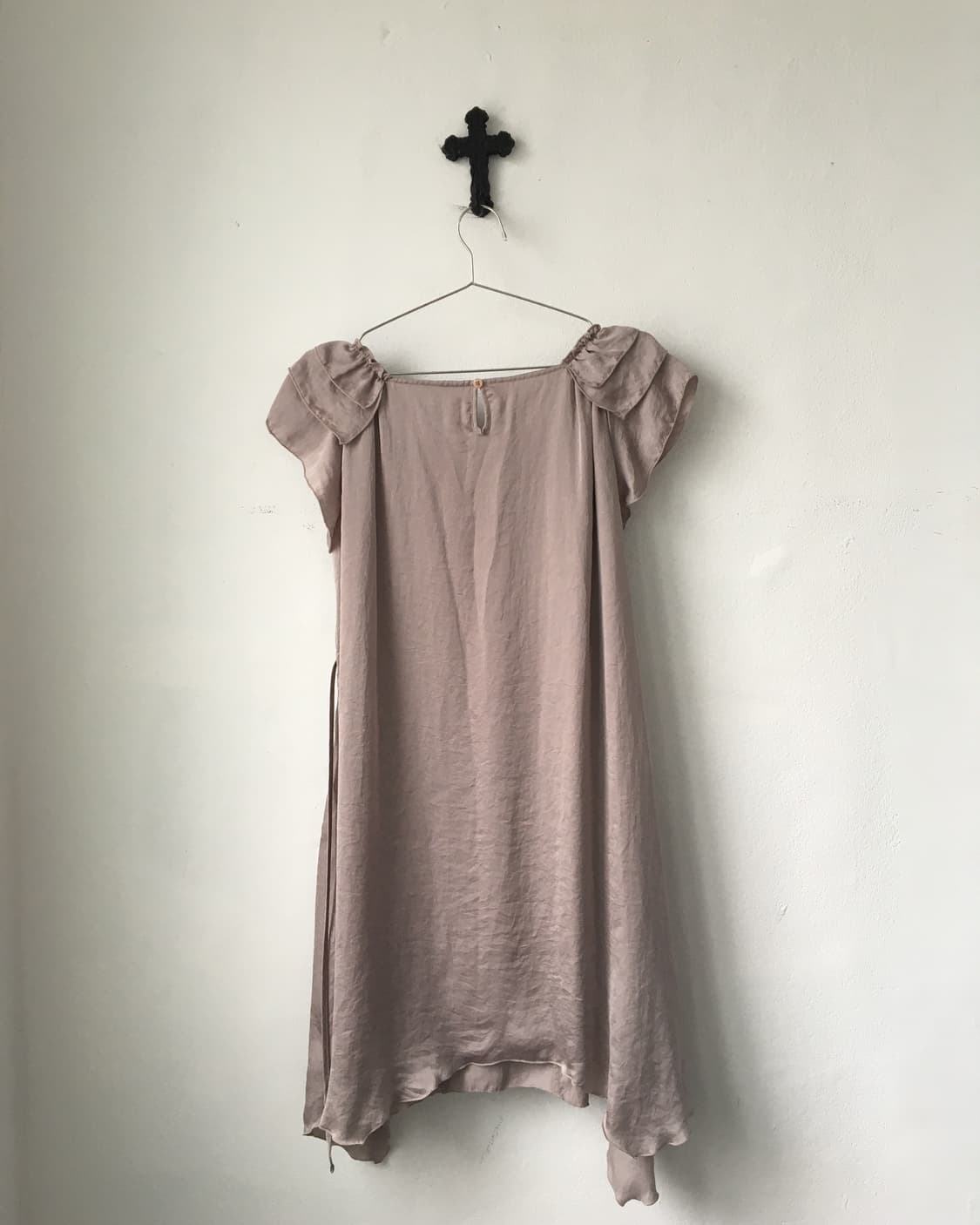Ruffle point glossy onepiece 상품이미지3
