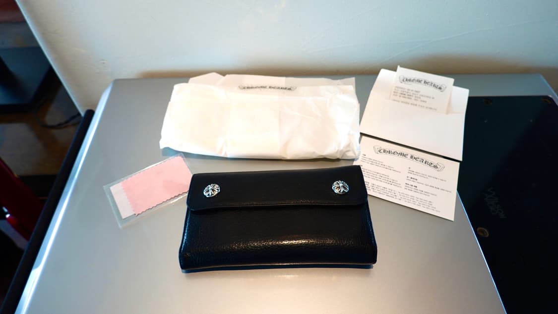 크롬하츠 웨이브 레더 장지갑 상품이미지1