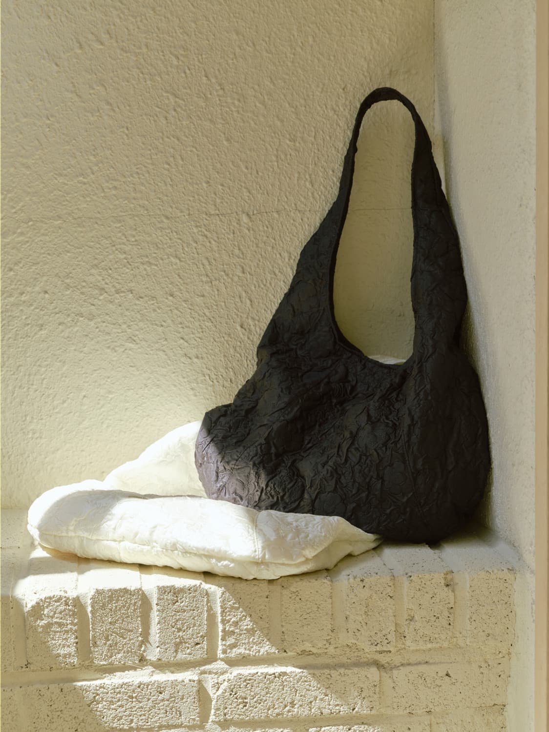 (새상품) 유제 yuje 자카트 로운 백 JACQUARD RAWN BAG 상품이미지2