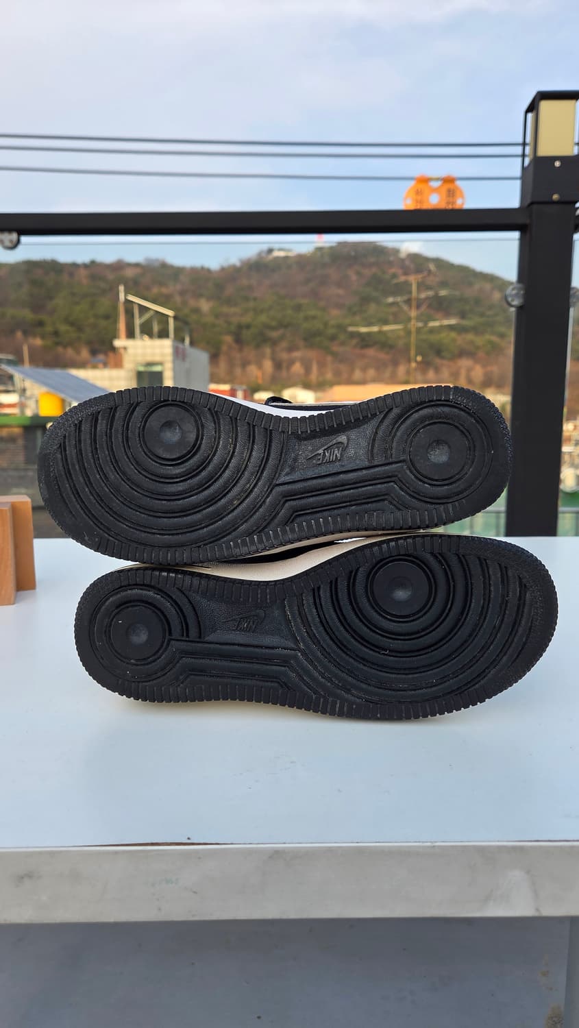 나이키 에어포스 1 로우 230 상품이미지6