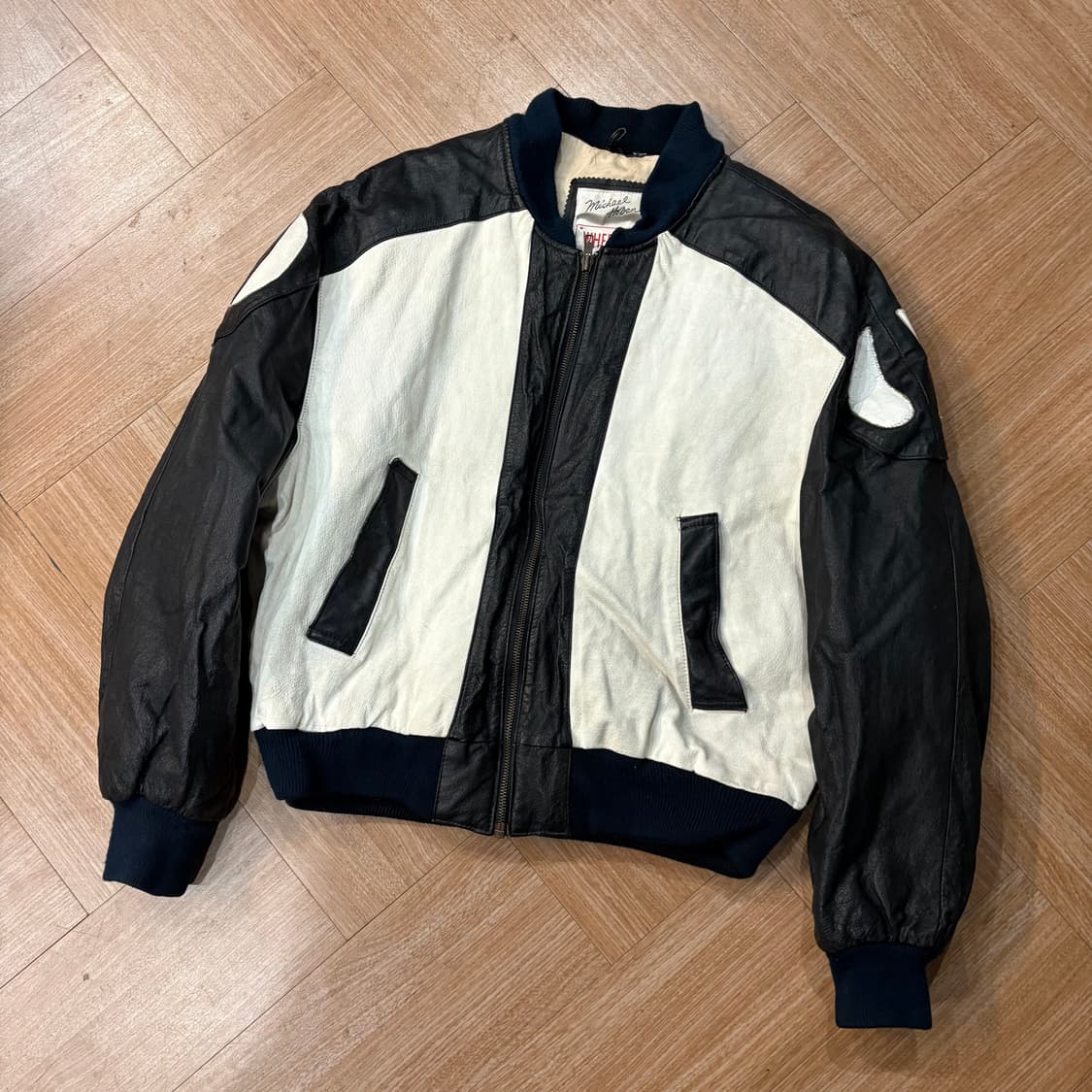 마이클호반 블랙 카우 레더 봄버 자켓 상품이미지5