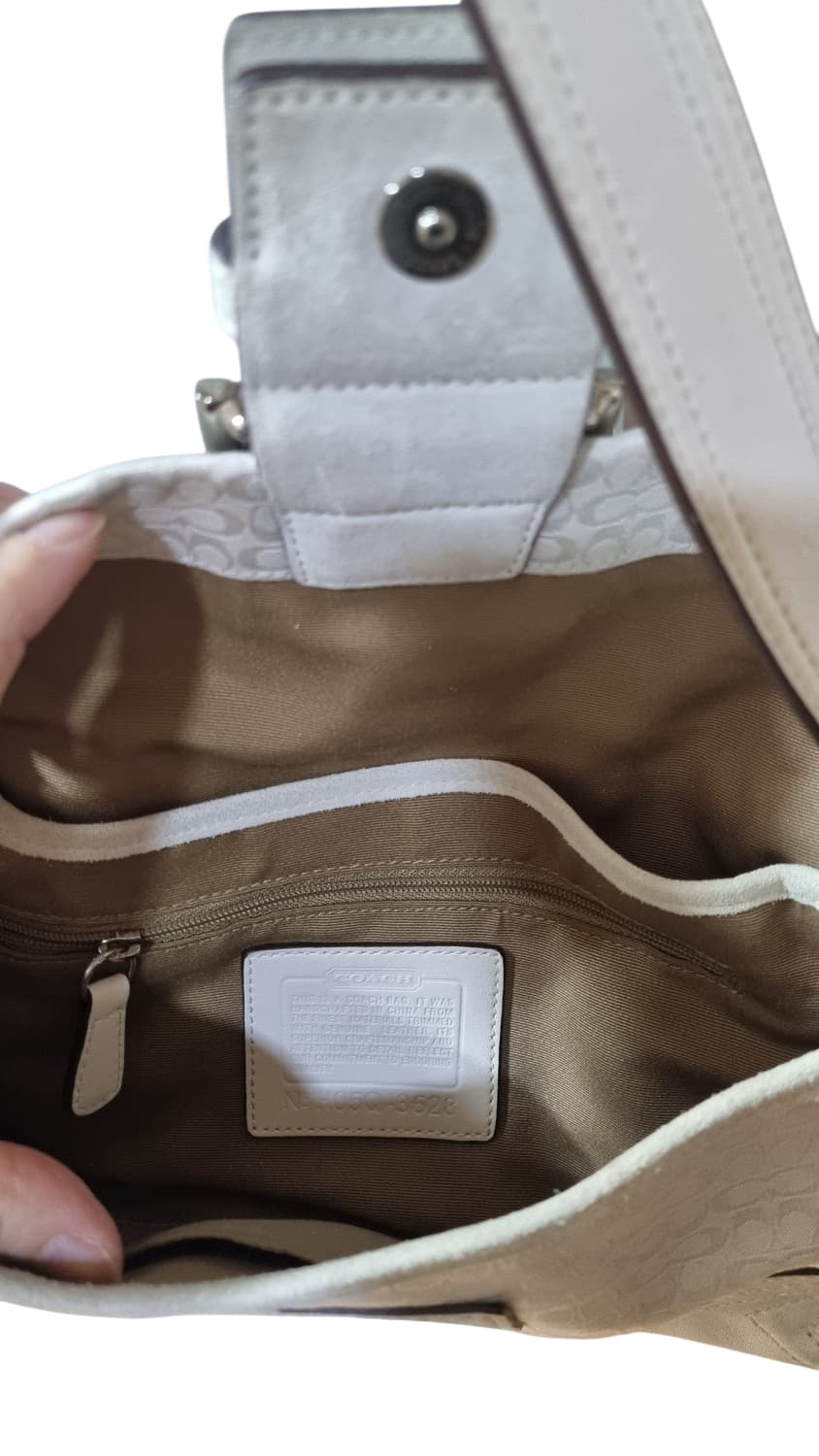 코치(Coach)의 소호 시그니처 화이트 숄더백 y2k 갸루 히메 상품이미지7