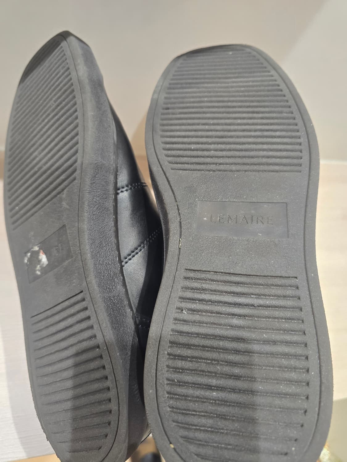 르메르 리놀륨 스니커즈 42 상품이미지4