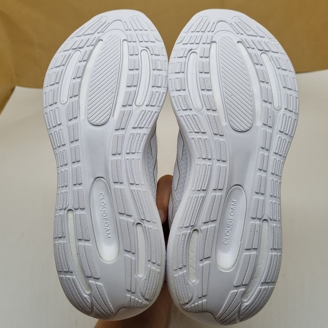 아디다스 런팔콘 여성런닝화235. 상품이미지3