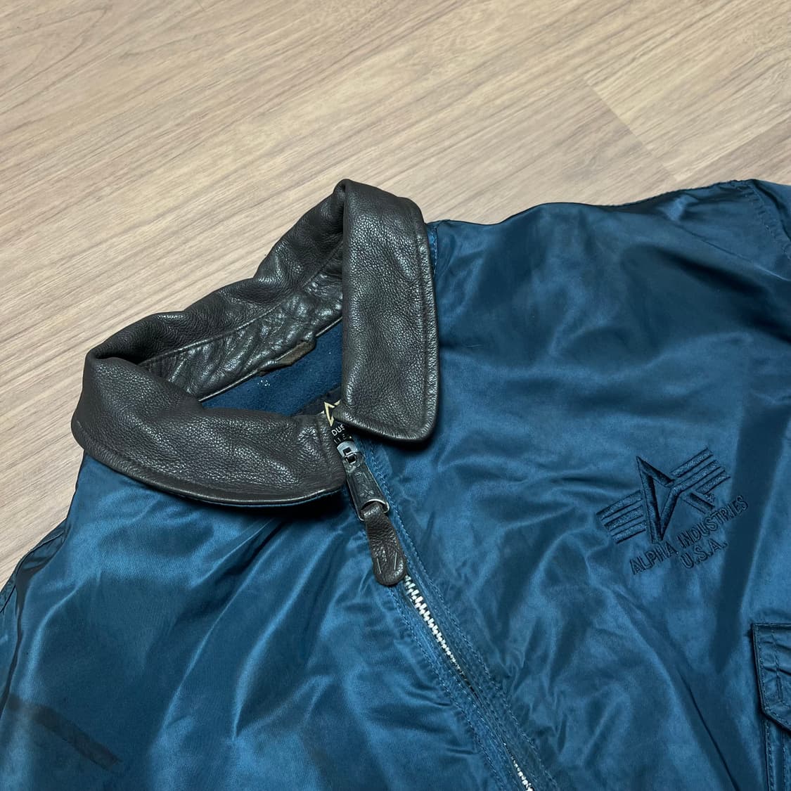 105 알파인더스트리 FLT-45F 항공자켓 상품이미지2