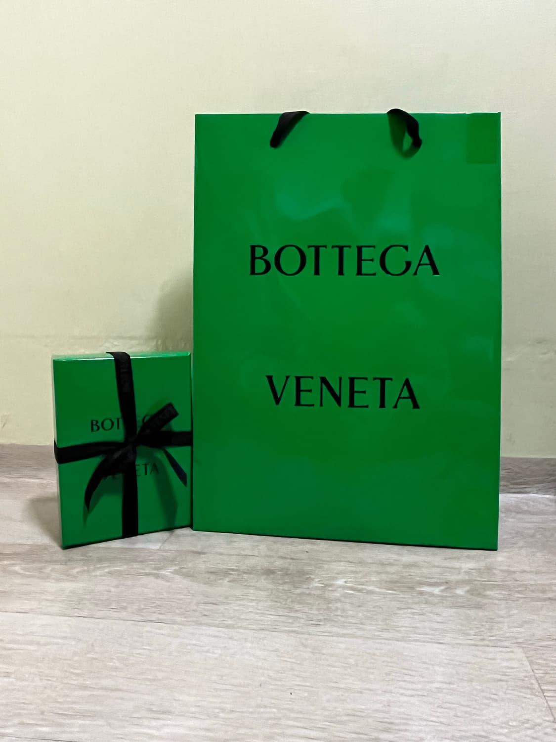 보테가 베네타 블랙그래스 카드지갑 상품이미지4