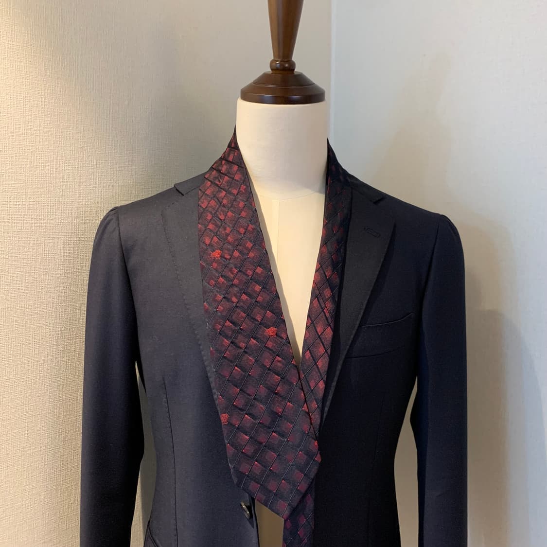 베르사체(VERSACE) 레드 버건디컬러 체크넥타이 명품 100실크 A+ 상품이미지1