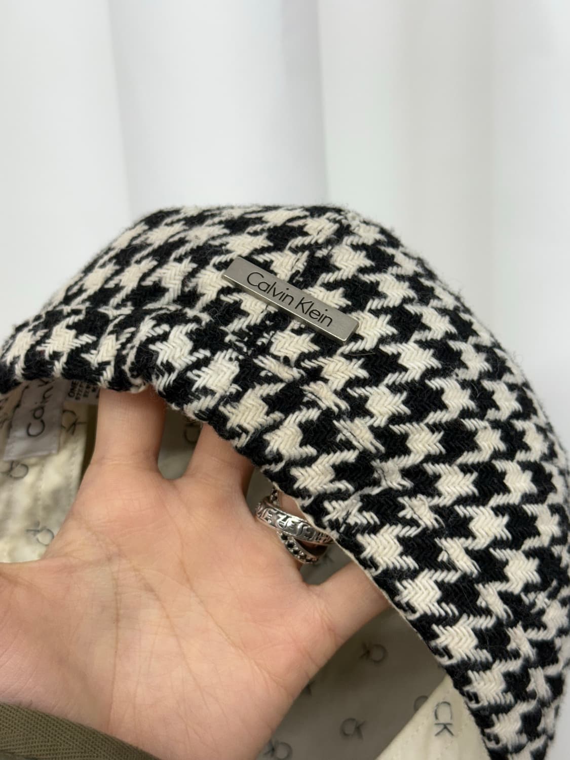 캘빈클라인 로고 트위드 헌팅캡 상품이미지2