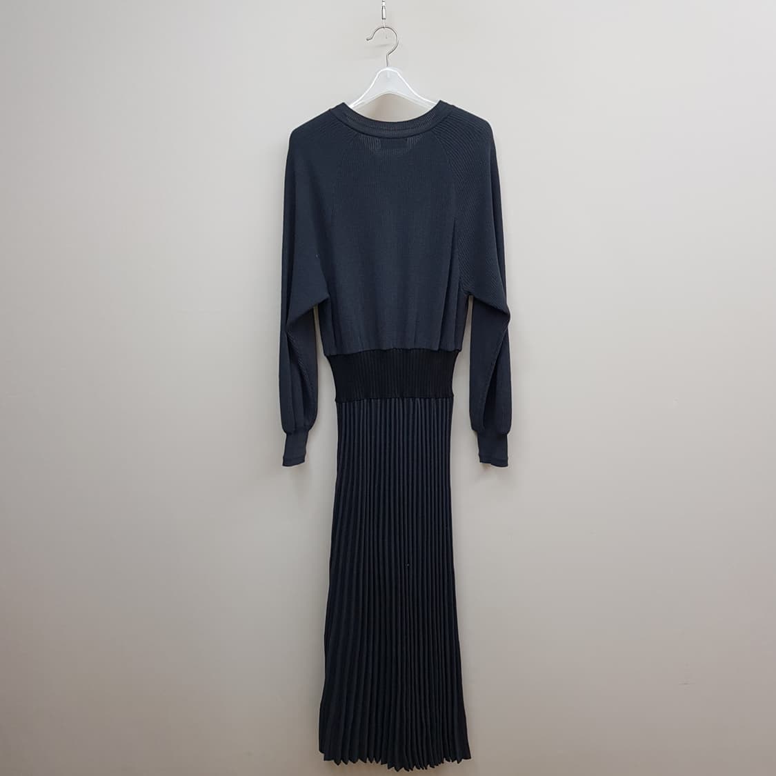 오브제 OBZEE 2021 니트 플리츠 롱 원피스 95사이즈 상품이미지4